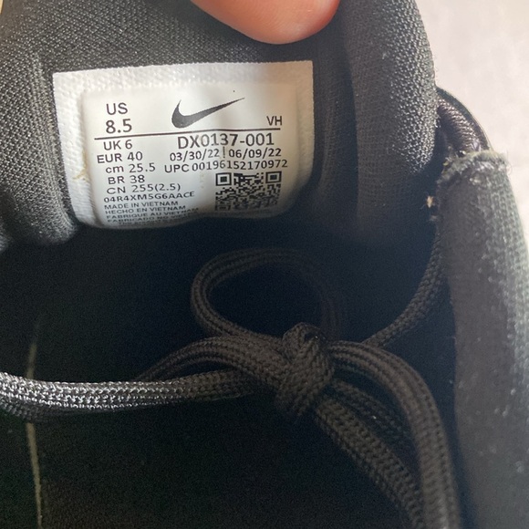 Nike Women’s AirMax 97 Black Sneakers DX0137-001 Size 8.5 - Picture 10 of 11